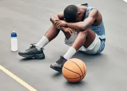 Embiid túl van a műtéten, nincs visszatérési időpont