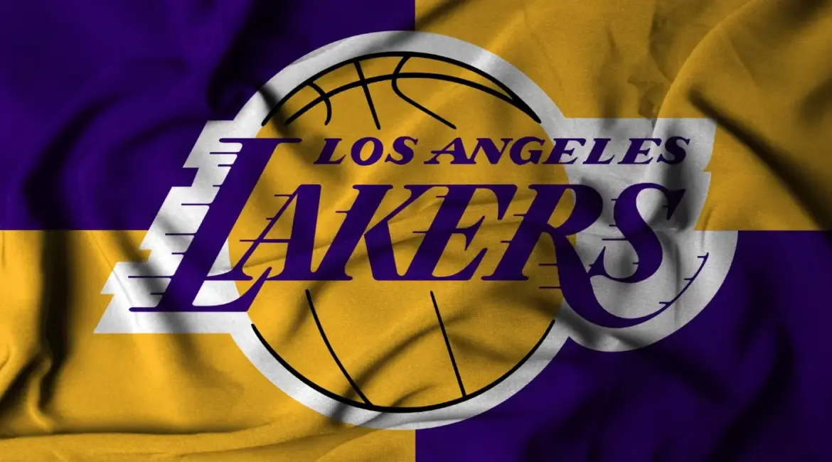 Leépítések kezdődtek a Lakersnél az új tulajdonos érkezése után