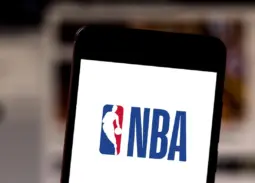 Az NBA playoff egyik legbizarrabb pillanata lett Carter Bryant vécés sztorija