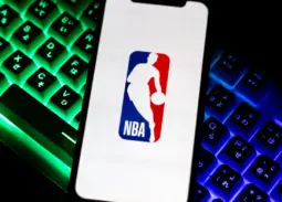Káosz a playoffban: két óriás bukása teljesen átírta az NBA bajnoki versenyét