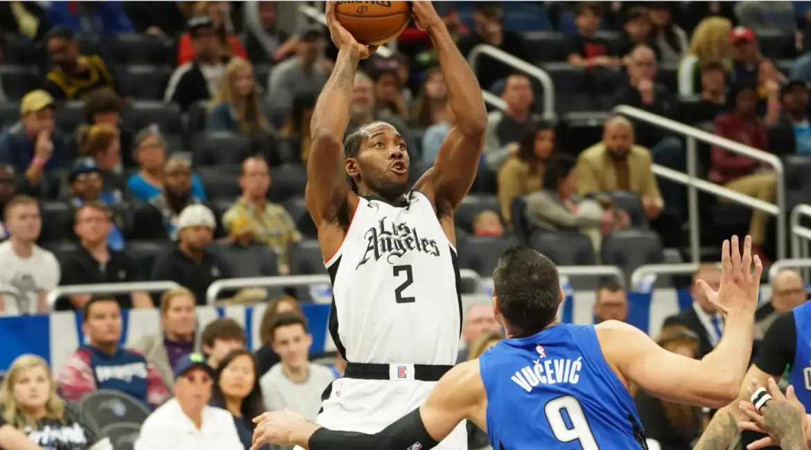 Kawhi Leonard visszatérhet Torontóba, véget érhet a Clippers-korszak