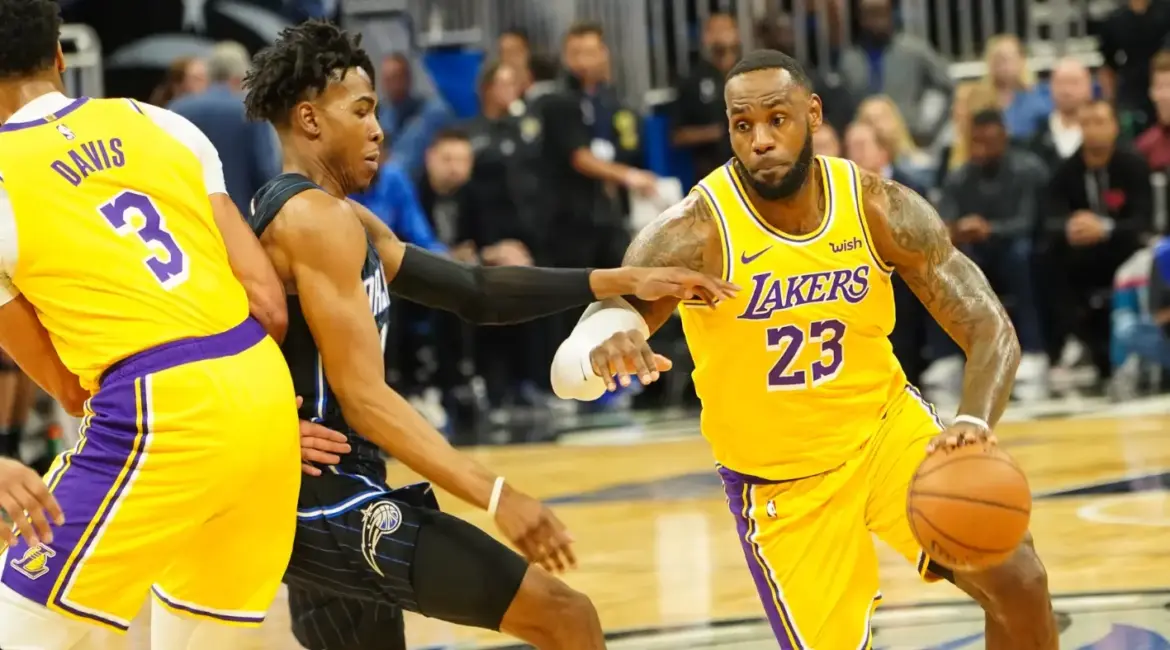 23 év után először kerülhet szokatlan helyzetbe LeBron James